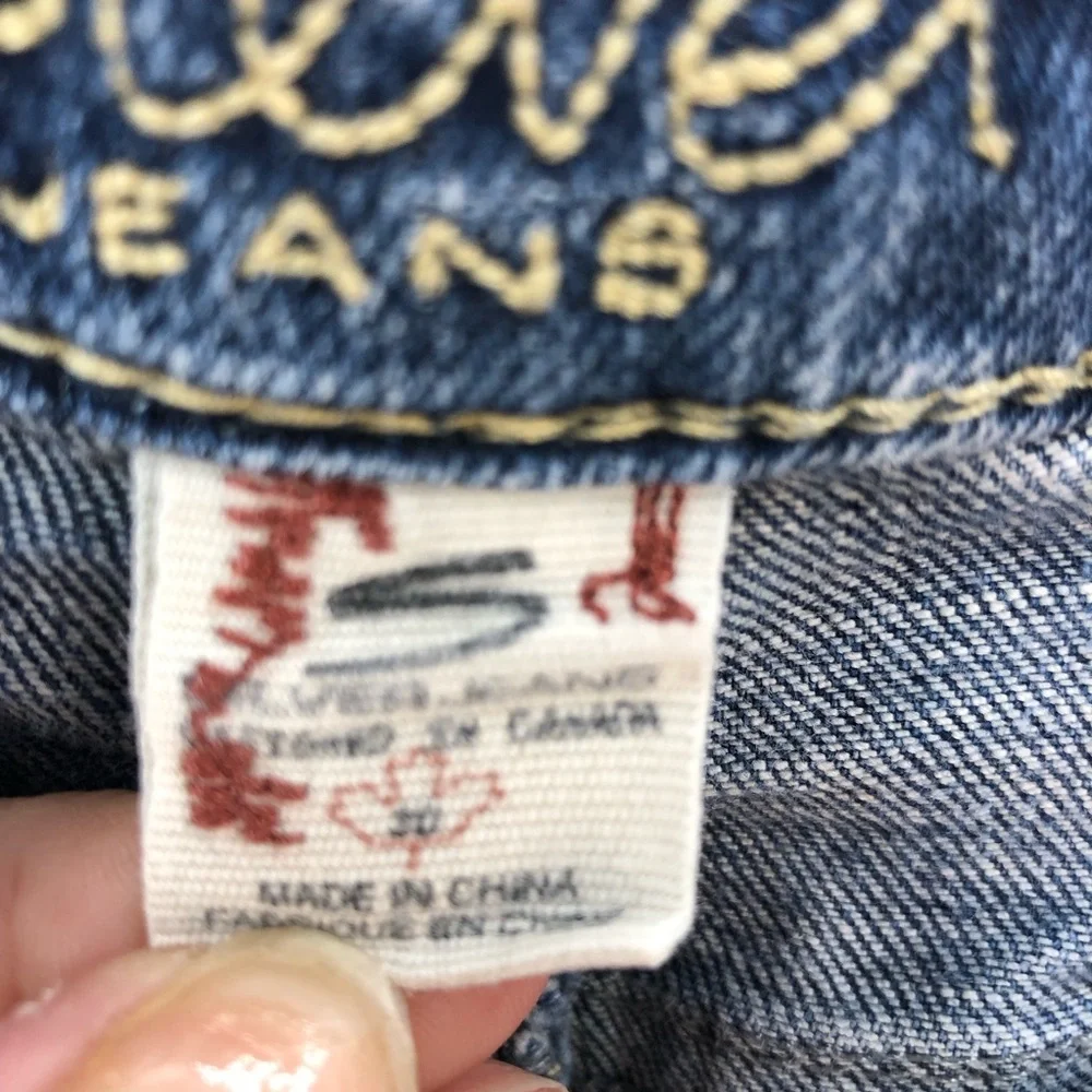 Silver Jeans Capris Womens 30 Frances Capri Medium Wash Whiskered Blue Denim